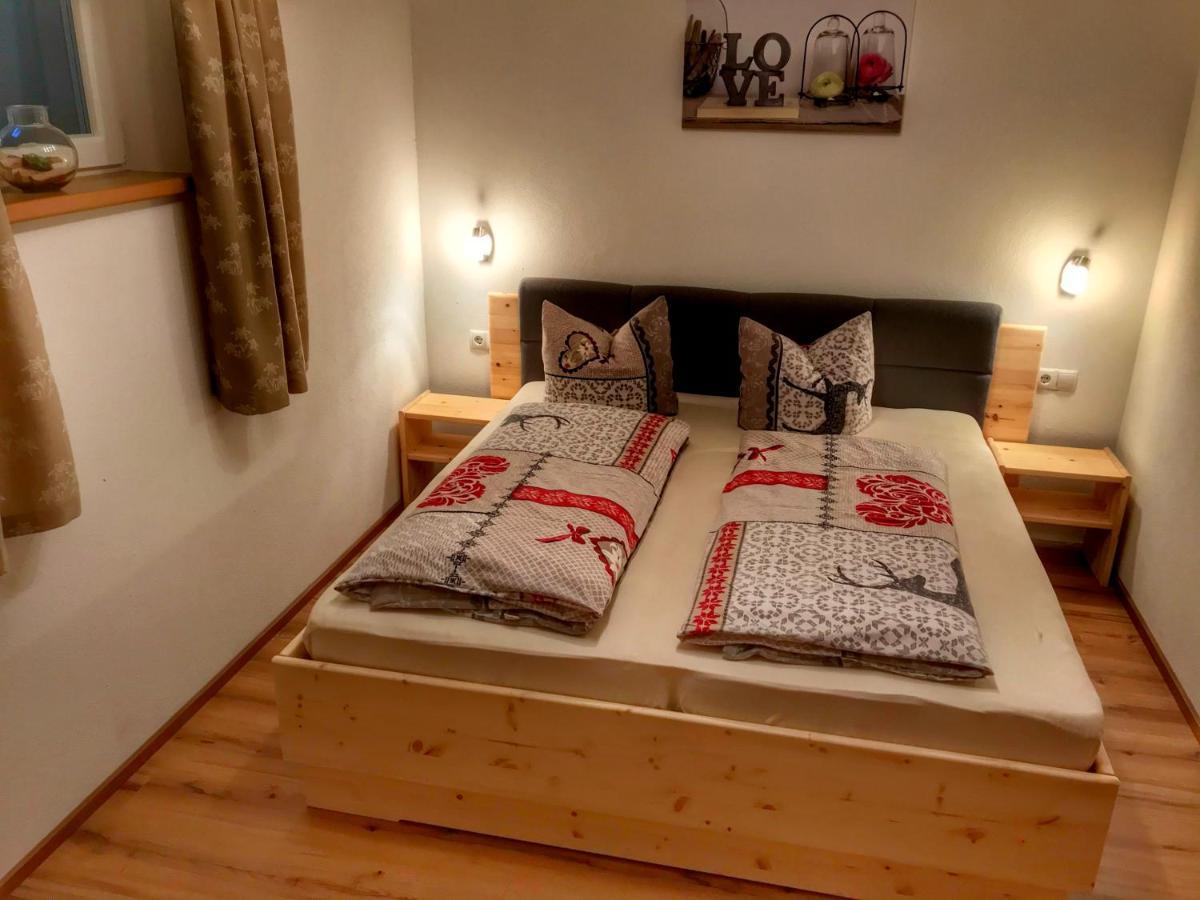 Ferienwohnung Kainer Zell am Ziller Esterno foto